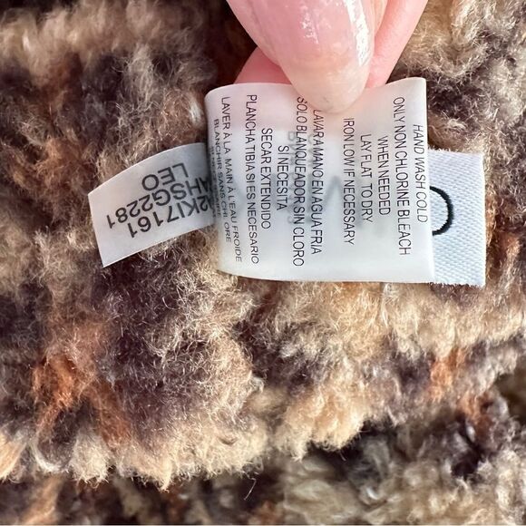 ɴᴡᴏᴛ ᴄᴀʟᴠɪɴ ᴋʟᴇɪɴ ᴘʟᴜꜱʜ ʟᴇᴏᴘᴀʀᴅ ɪɴꜰɪɴɪᴛʏ ᴄᴏᴡʟ ꜱᴄᴀʀꜰ - Picture 12 of 17